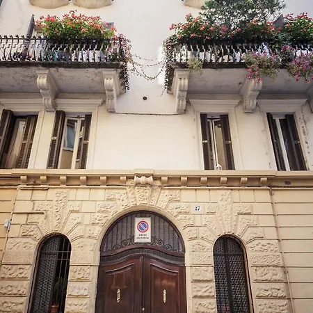 The Gentleman Of Apartament